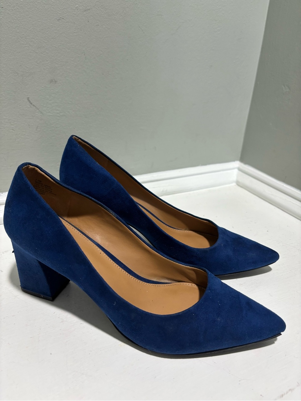 14th & Union Classic Blue Faux Suede Pointed Block Heel Pumps-size 7.5